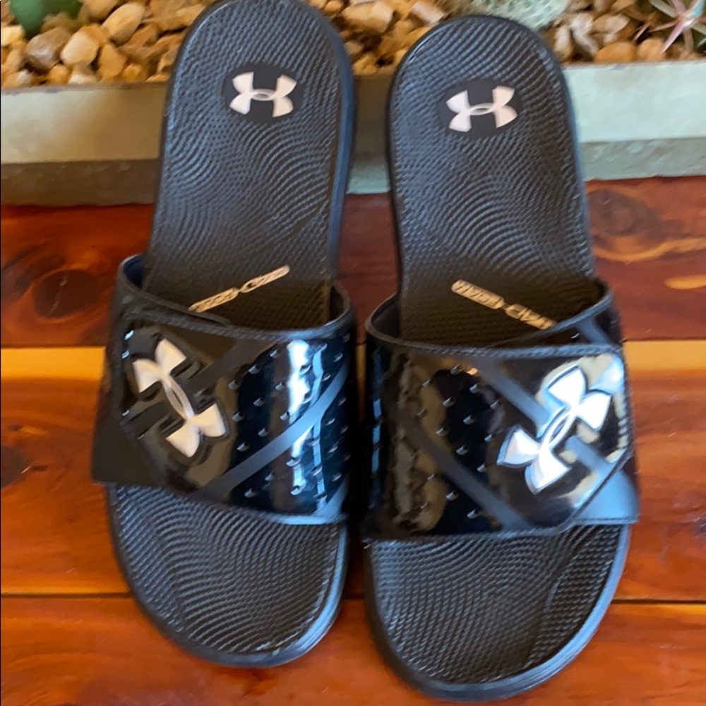 Under Armor men’s slide sandal size 11